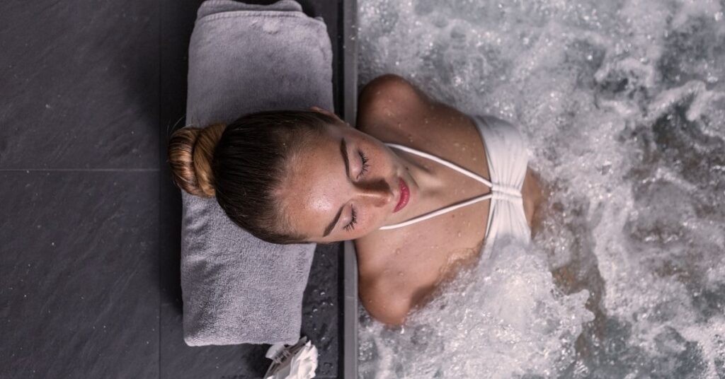 Hydroterapia dla dorosłych i dzieci – jak działa i komu pomaga?